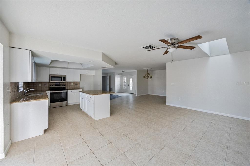 4369 Marine Parkway New Port Richey, FL 34652 - Photo 8 of 28