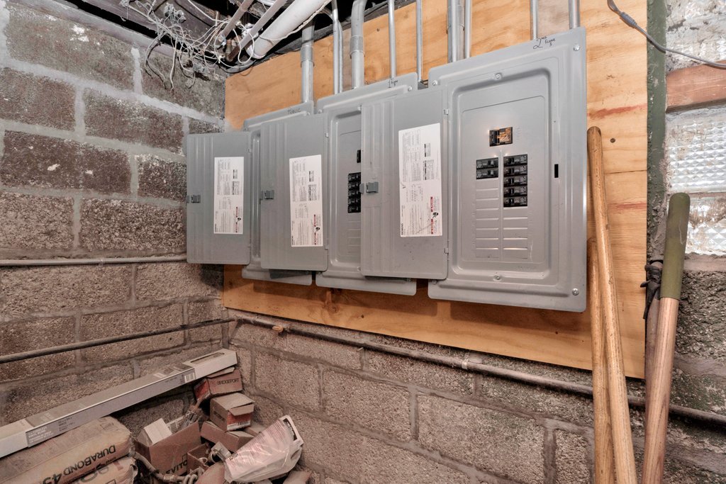 1611 St Charles Road Maywood, IL 60153 - Photo 22 of 27