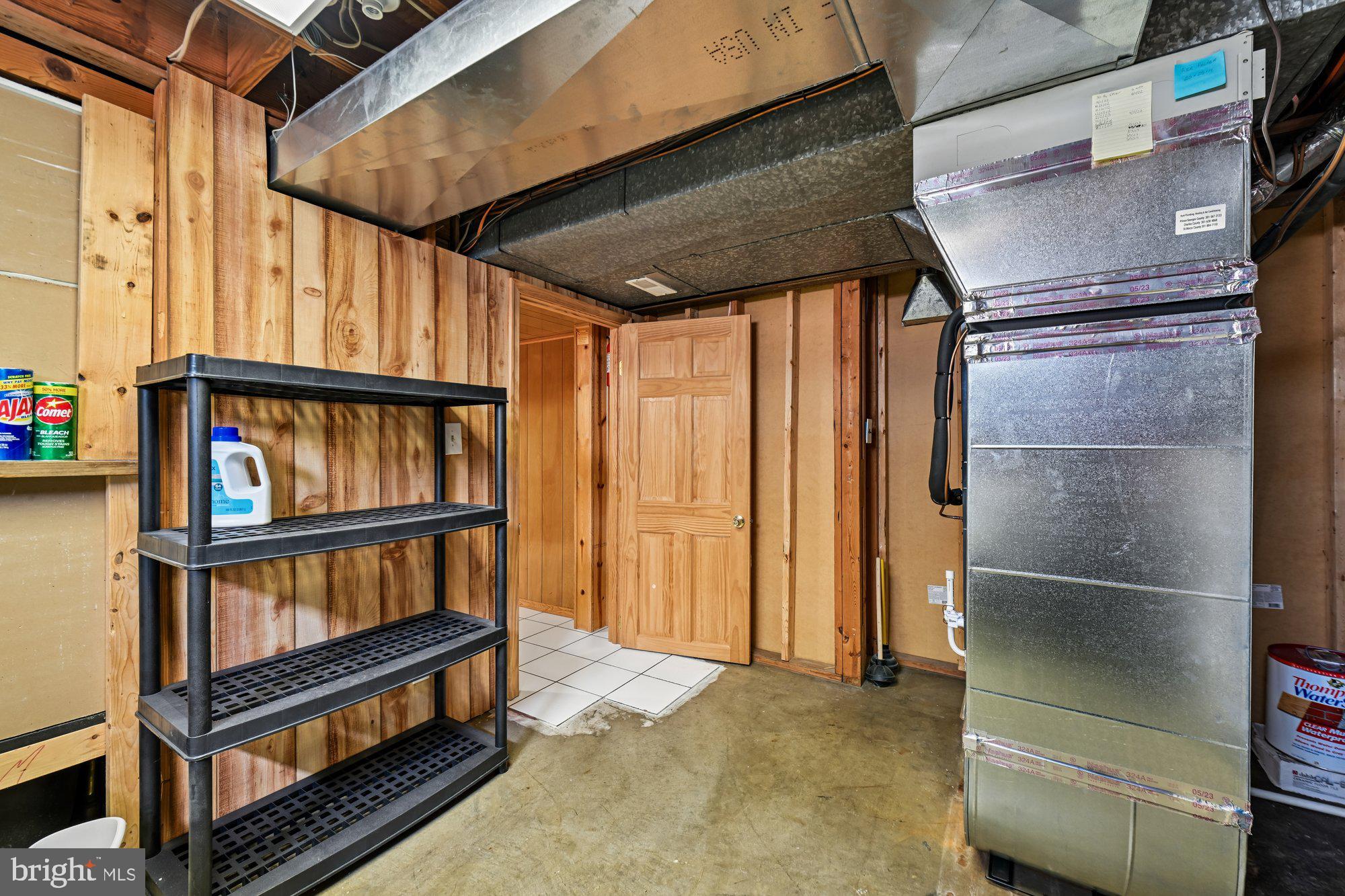 16601 Candy Hill Road Upper Marlboro, MD 20772 - Photo 35 of 62 Laundry