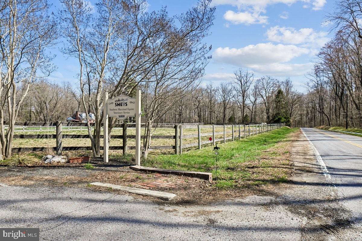 16601 Candy Hill Road Upper Marlboro, MD 20772 - Photo 49 of 55 a view of a park