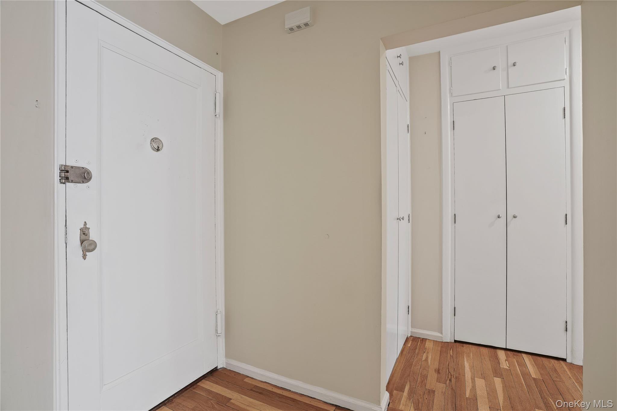 17 Manor House Drive, Unit K14 Dobbs Ferry, NY 10522 - Photo 3 of 31 a view of room with hardwood floor