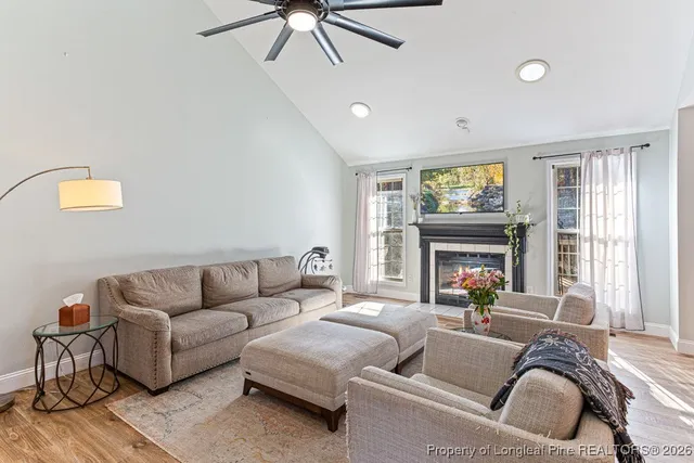 $420,000 | 230 Kingswood Circle, Pinehurst, NC 28374