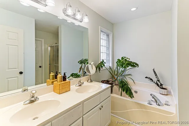 $420,000 | 230 Kingswood Circle, Pinehurst, NC 28374