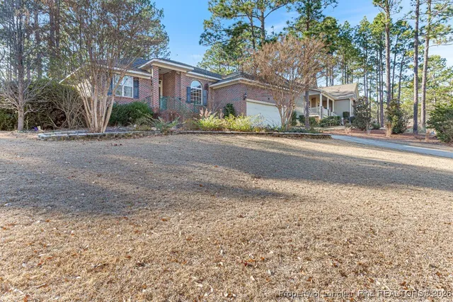 $420,000 | 230 Kingswood Circle, Pinehurst, NC 28374