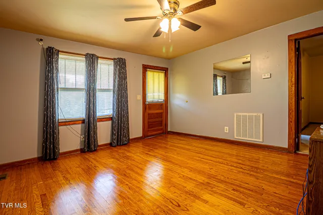 $185,000 | 835 West Bear Hollow Road, Rogersville, TN 37857