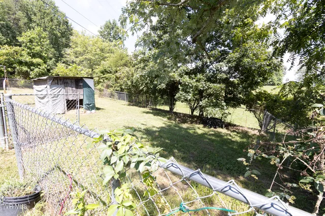 $185,000 | 835 West Bear Hollow Road, Rogersville, TN 37857