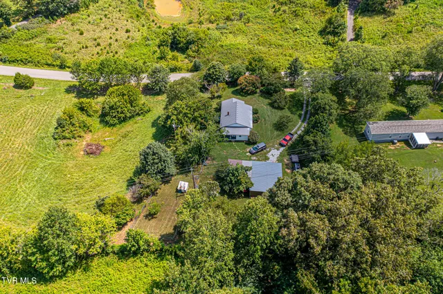 $185,000 | 835 West Bear Hollow Road, Rogersville, TN 37857