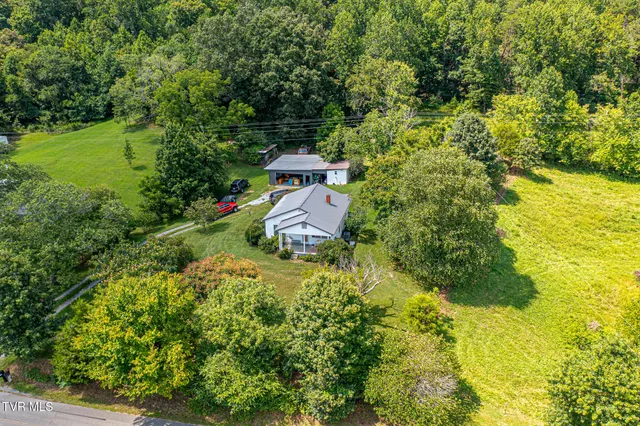 $185,000 | 835 West Bear Hollow Road, Rogersville, TN 37857