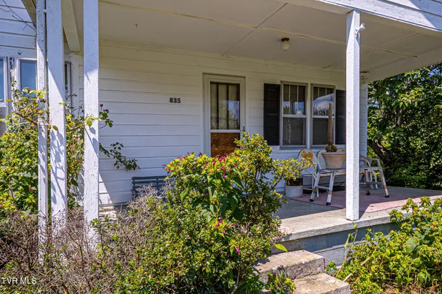 $185,000 | 835 West Bear Hollow Road, Rogersville, TN 37857