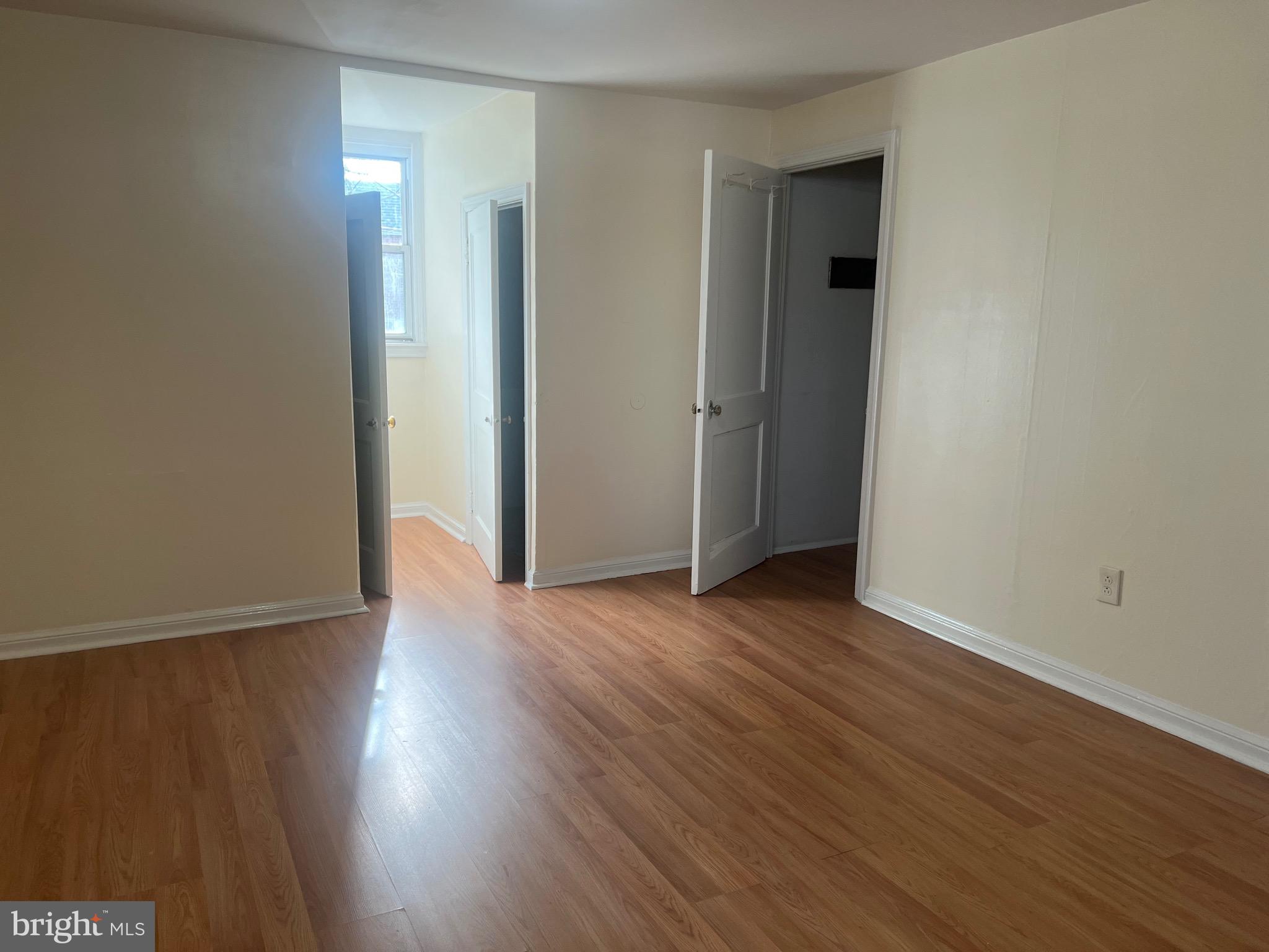 549 Wiltshire Road Upper Darby, PA 19082 - Photo 8 of 12 2nd Floor Bedroom Suite