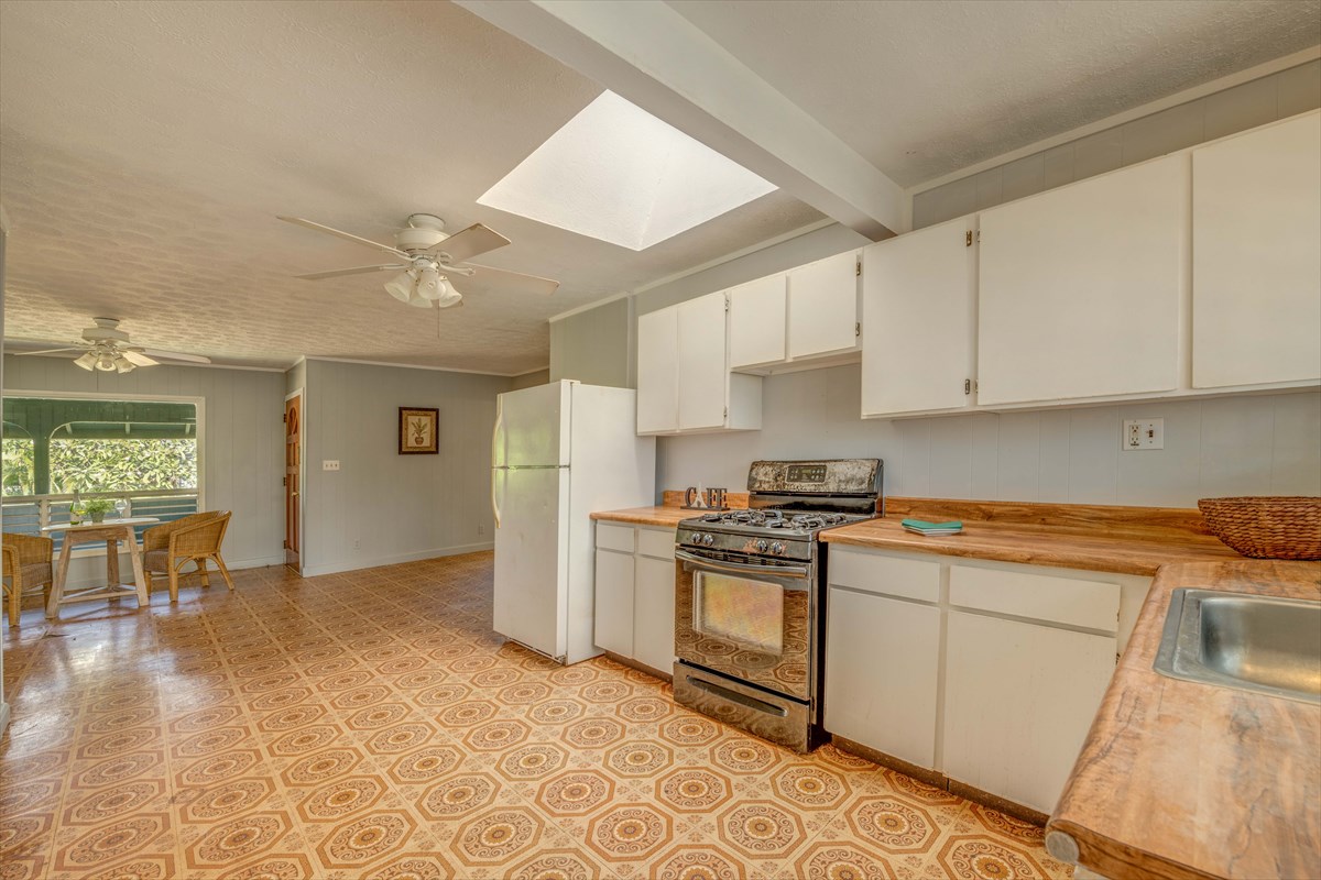 4624 Kolea Road Kekaha, HI 96752 - Photo 2 of 23