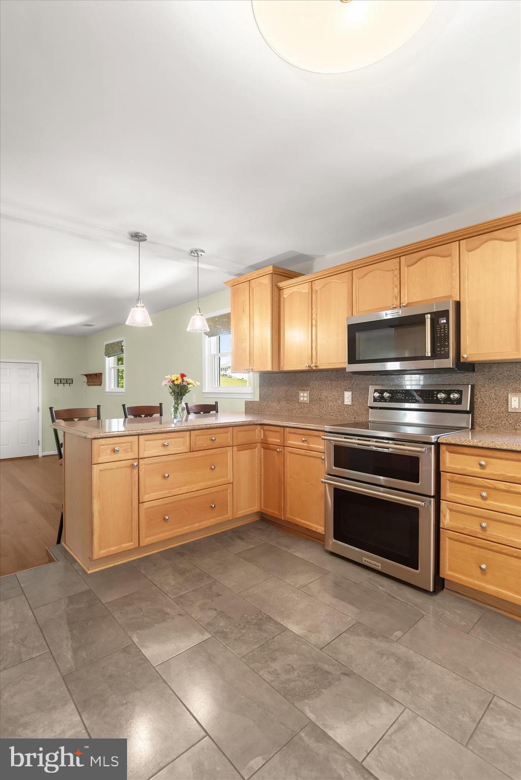 2616 Quebec School Road Middletown, MD 21769 - Photo 22 of 133 Renovated Eat-In Kitchen