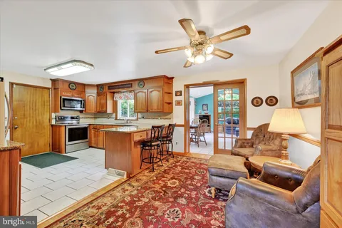 $675,000 | 1609 Fairmount Road, Hampstead, MD 21074