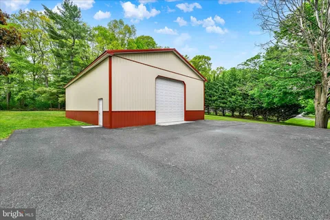 $675,000 | 1609 Fairmount Road, Hampstead, MD 21074