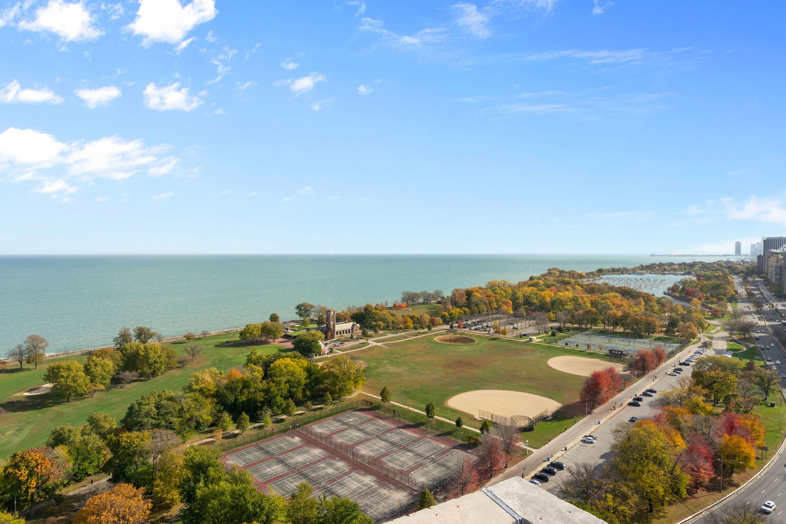 3900 North Lake Shore Drive, Unit 18F Chicago, IL 60613 - Photo 17 of 22