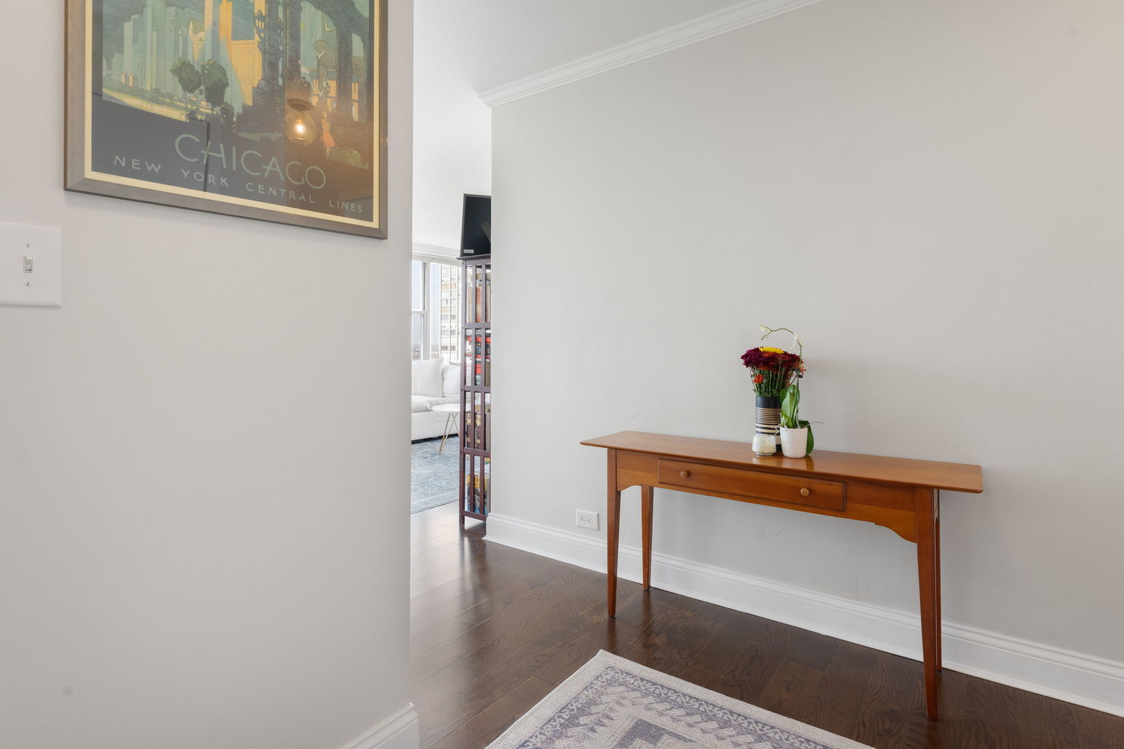 3900 North Lake Shore Drive, Unit 18F Chicago, IL 60613 - Photo 3 of 22 a view of front door