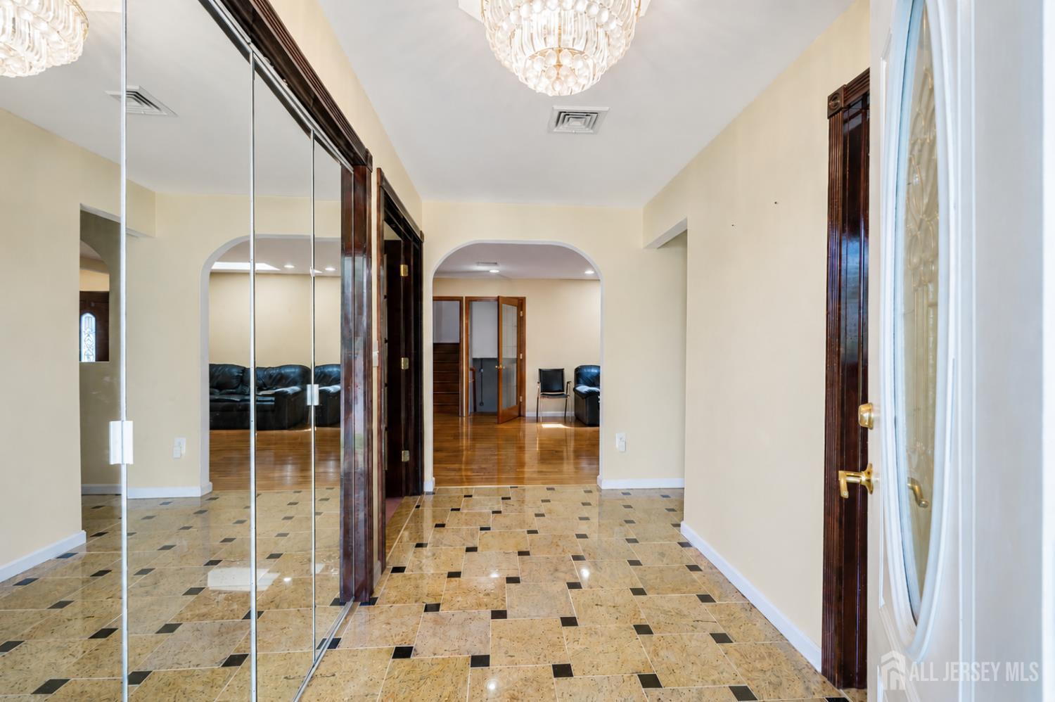 24 Winthrop Road Edison, NJ 08817 - Photo 35 of 42