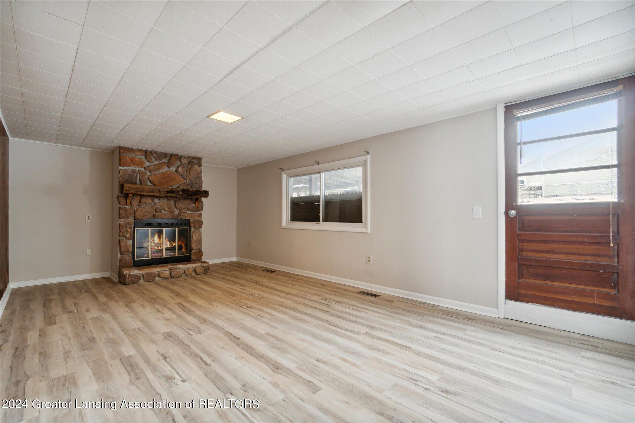 123 West Cavanaugh Road Lansing, MI 48910 - Photo 23 of 31 23