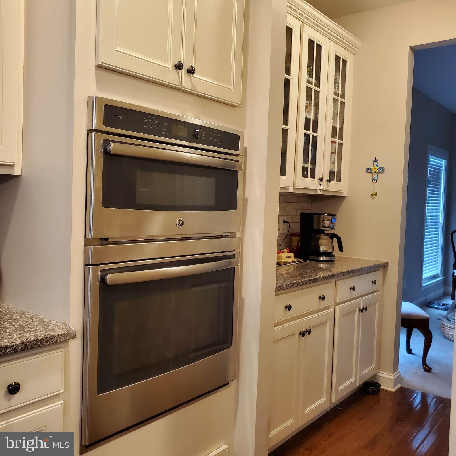 14 Taft Court Hainesport, NJ 08036 - Photo 11 of 47 Regular and convection oven and butler's pantry