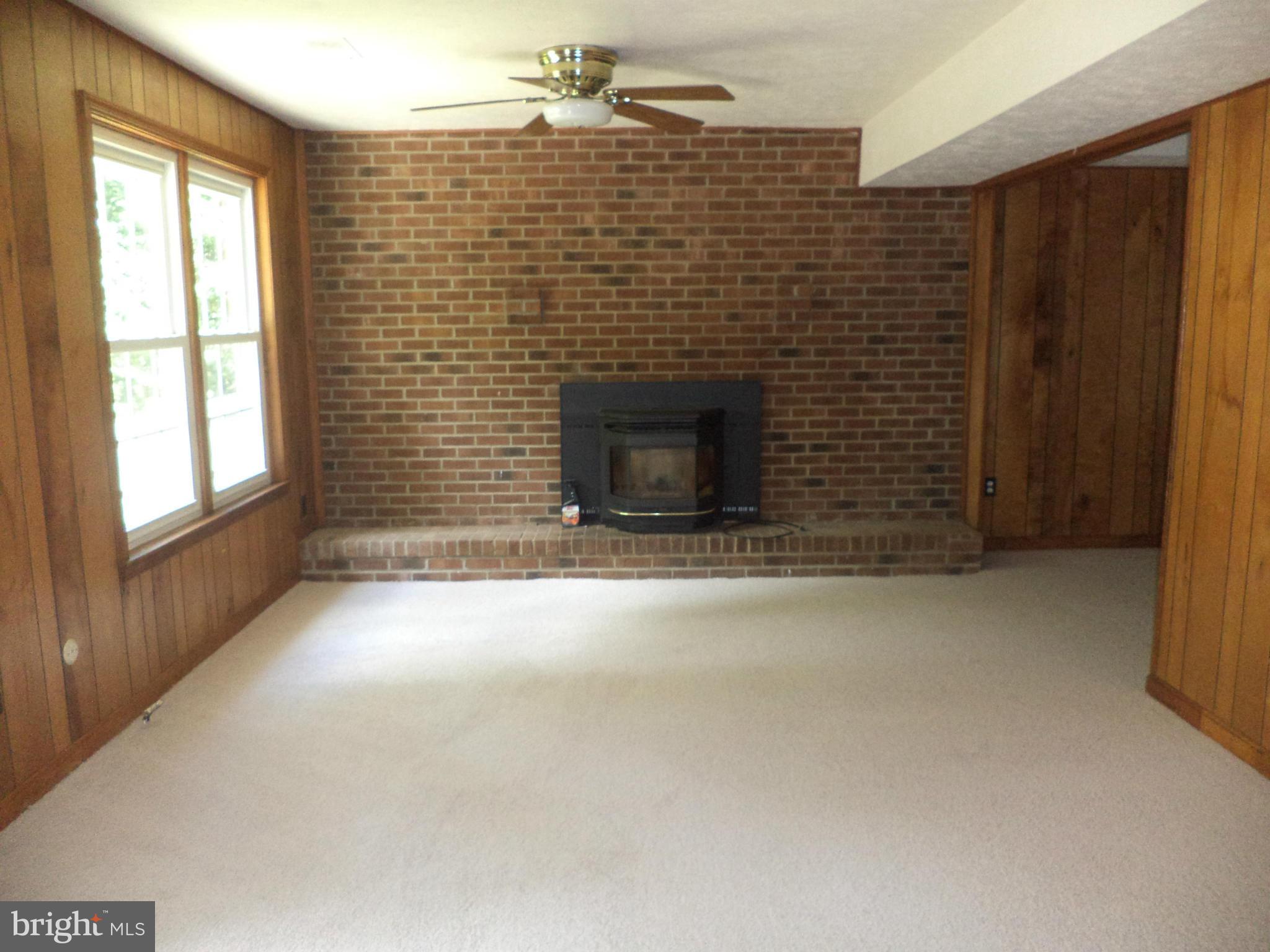511 Clarks Run Road La Plata, MD 20646 - Photo 4 of 28 Family Room
