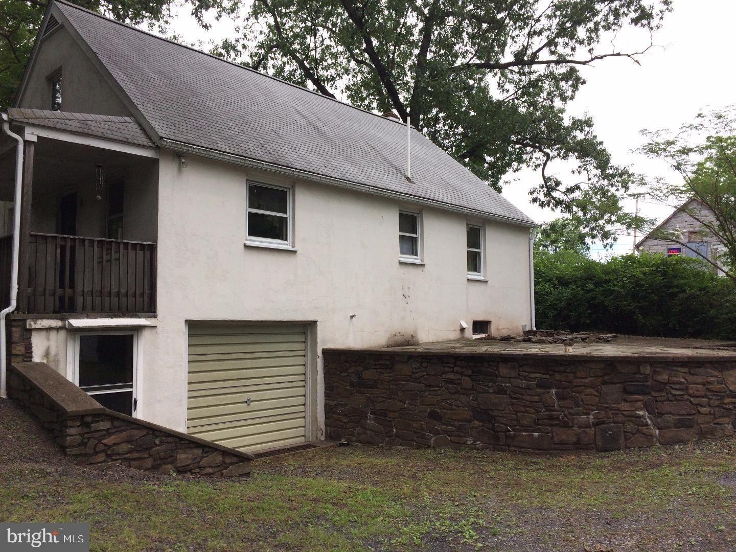 101 South Ridge Road Perkasie, PA 18944 - Photo 2 of 21 Back Yard