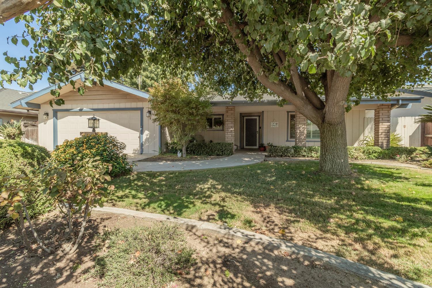 1812 North Hope Avenue Reedley, CA 93654 - Photo 1 of 34 Gallery Image 1
