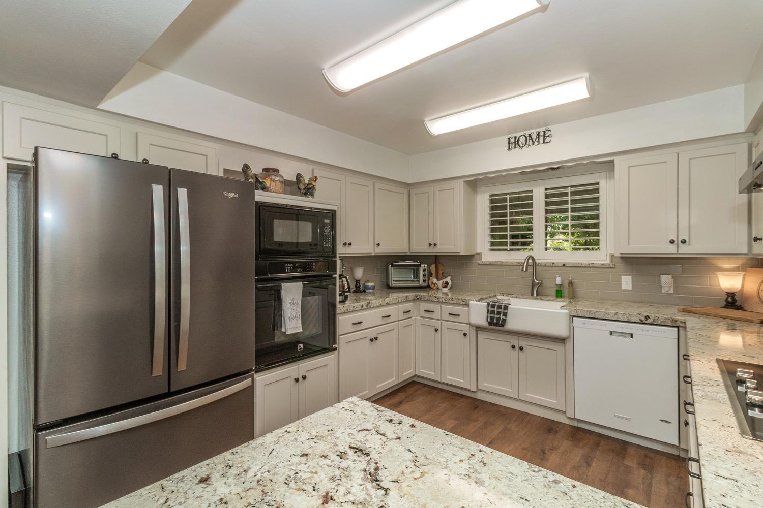 1812 North Hope Avenue Reedley, CA 93654 - Photo 14 of 34 Gallery Image 14