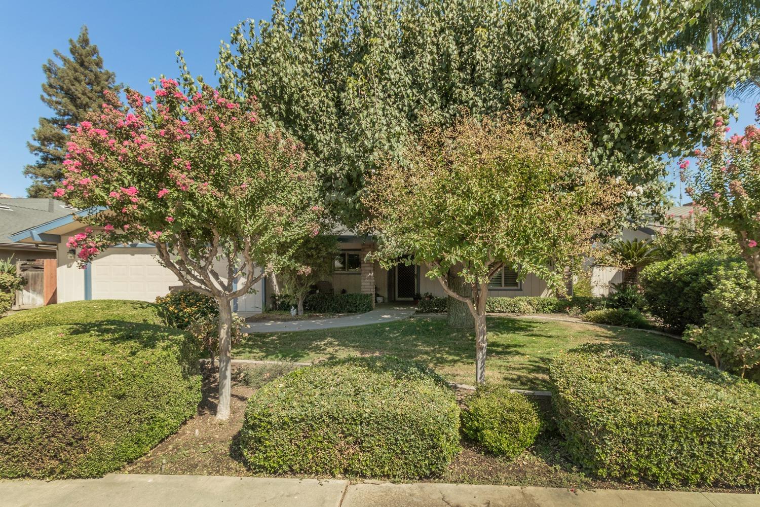 1812 North Hope Avenue Reedley, CA 93654 - Photo 3 of 34 Gallery Image 3