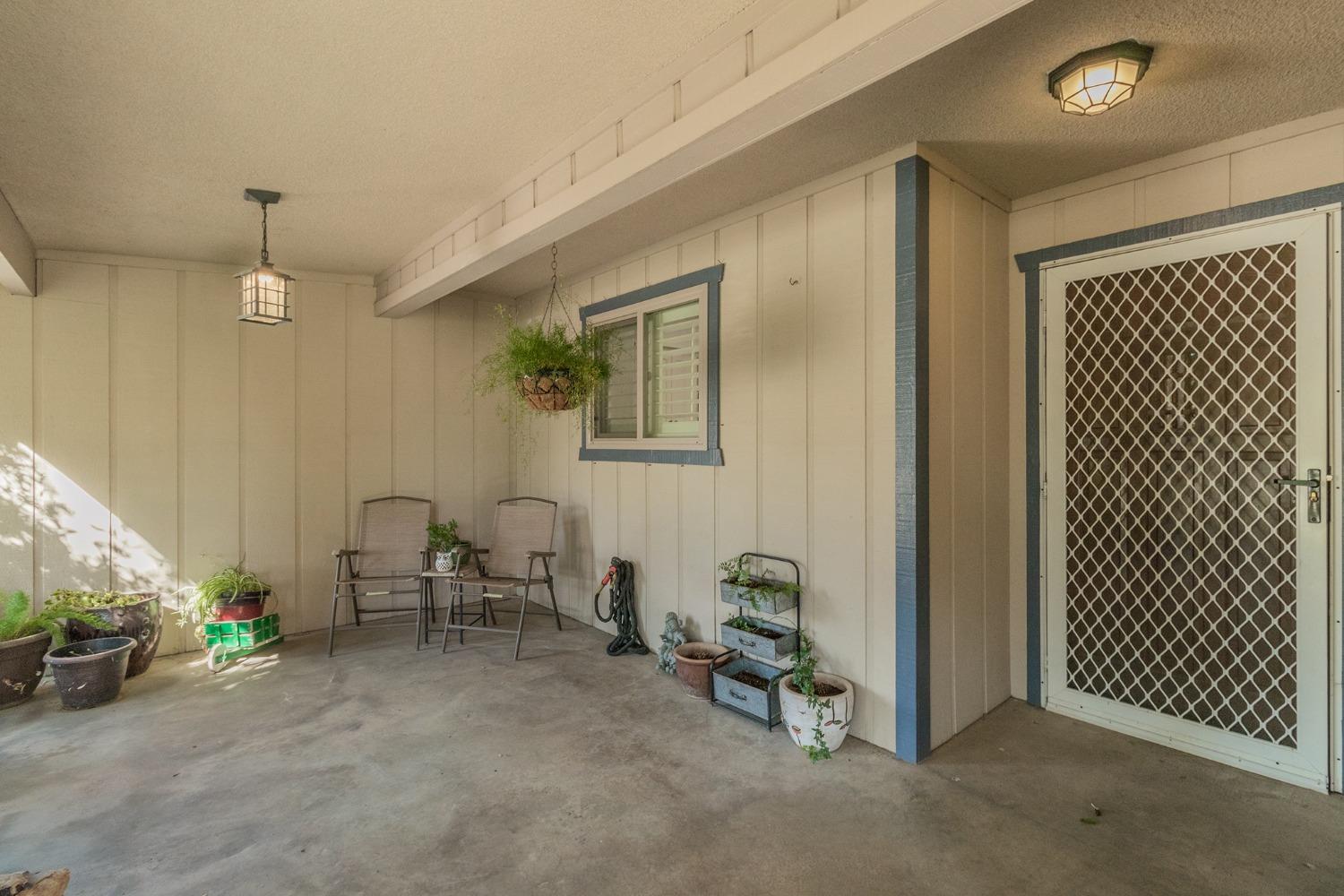 1812 North Hope Avenue Reedley, CA 93654 - Photo 4 of 34 Gallery Image 4