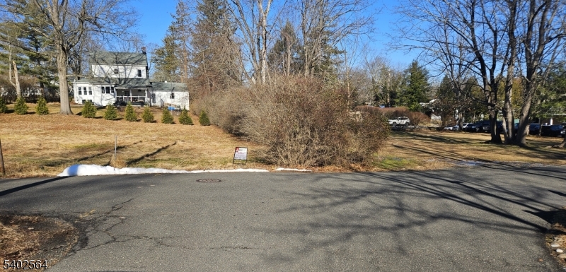 8-09 Castle Place Gillette, NJ 07933 - Photo 7 of 7