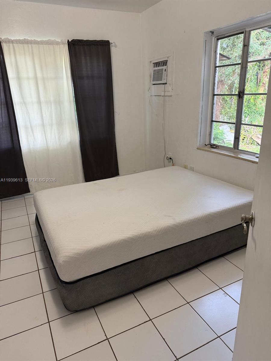 3100 Southwest 13th Street, Unit BACK Miami, FL 33145 - Photo 5 of 8