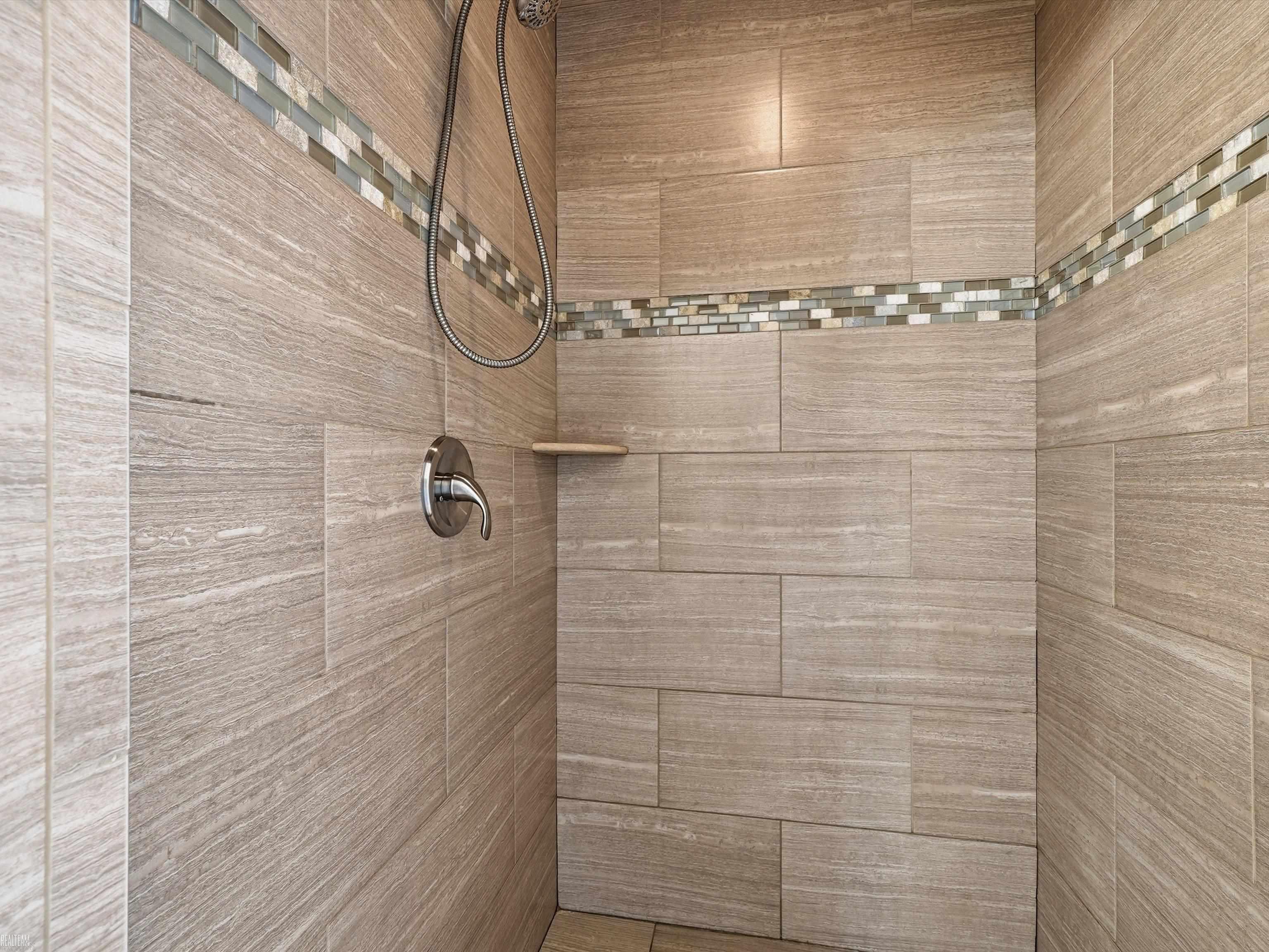 2622 Bembridge Road Royal Oak, MI 48073 - Photo 21 of 46