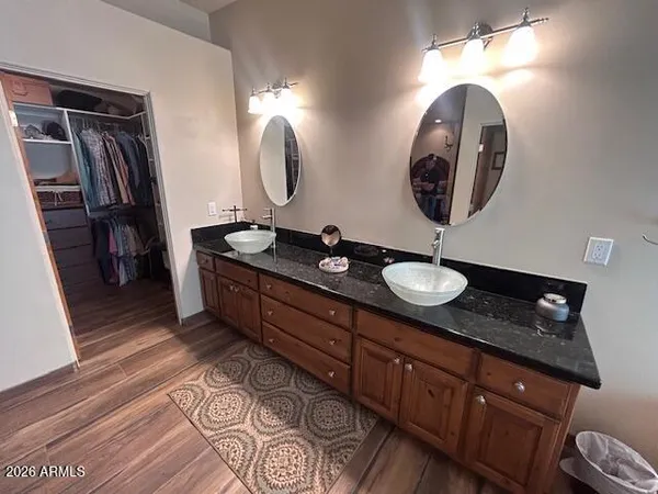 a close view of sink