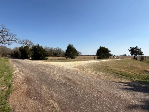 $807,500 | 2 Fcr 510, Fairfield, TX 75840