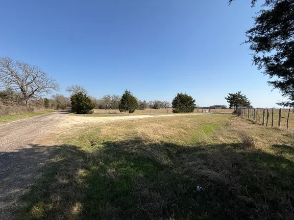 $807,500 | 2 Fcr 510, Fairfield, TX 75840