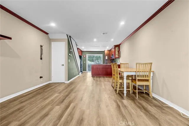 $399,000 | 6939 Alabama Avenue, Unit 105, Canoga Park, CA 91303