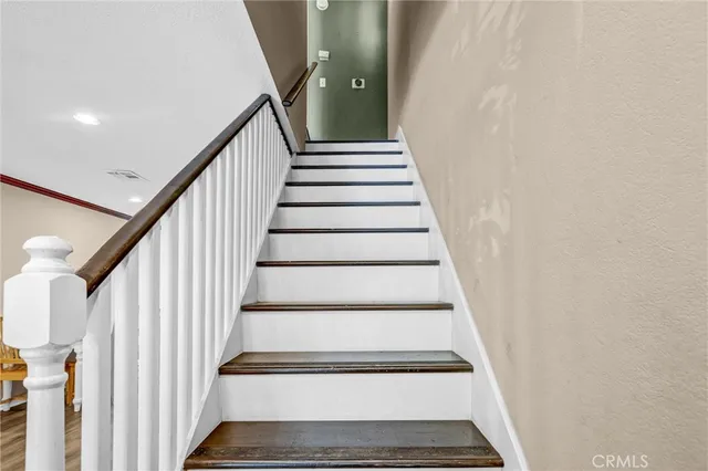 $399,000 | 6939 Alabama Avenue, Unit 105, Canoga Park, CA 91303