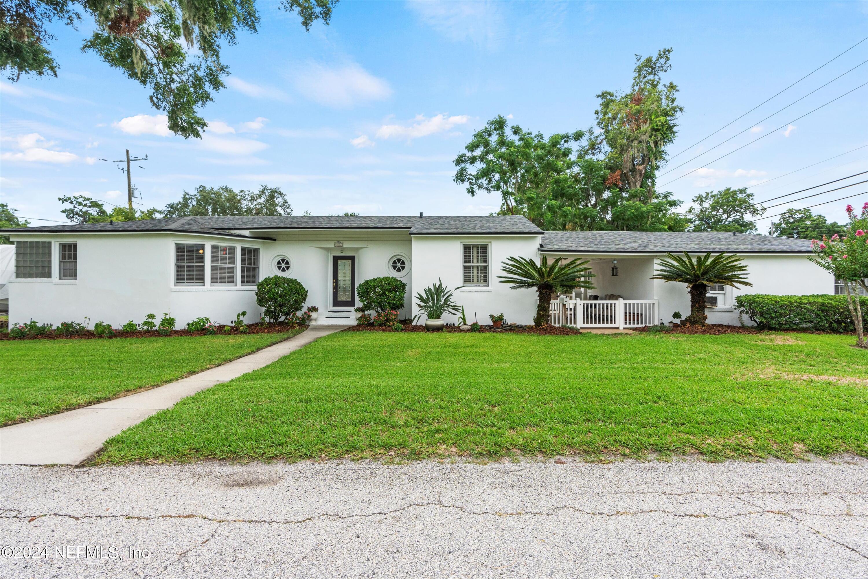 1510 Ridgeland Road Jacksonville, FL 32207 - Photo 1 of 26 Front