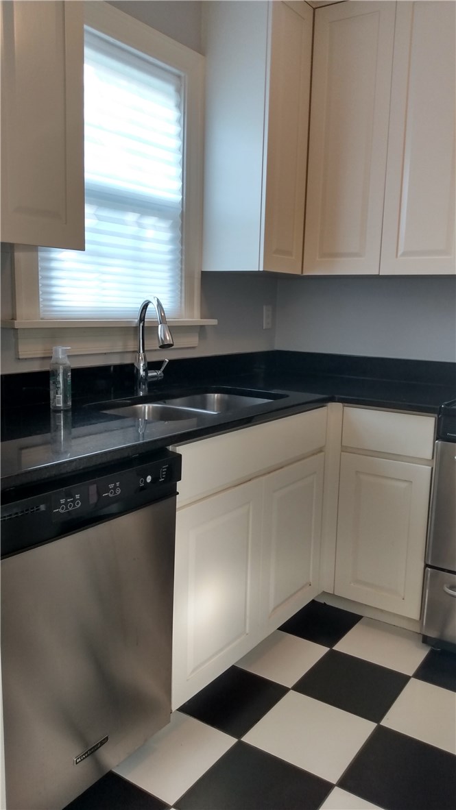 4611 Duval Street Austin, TX 78751 - Photo 6 of 11