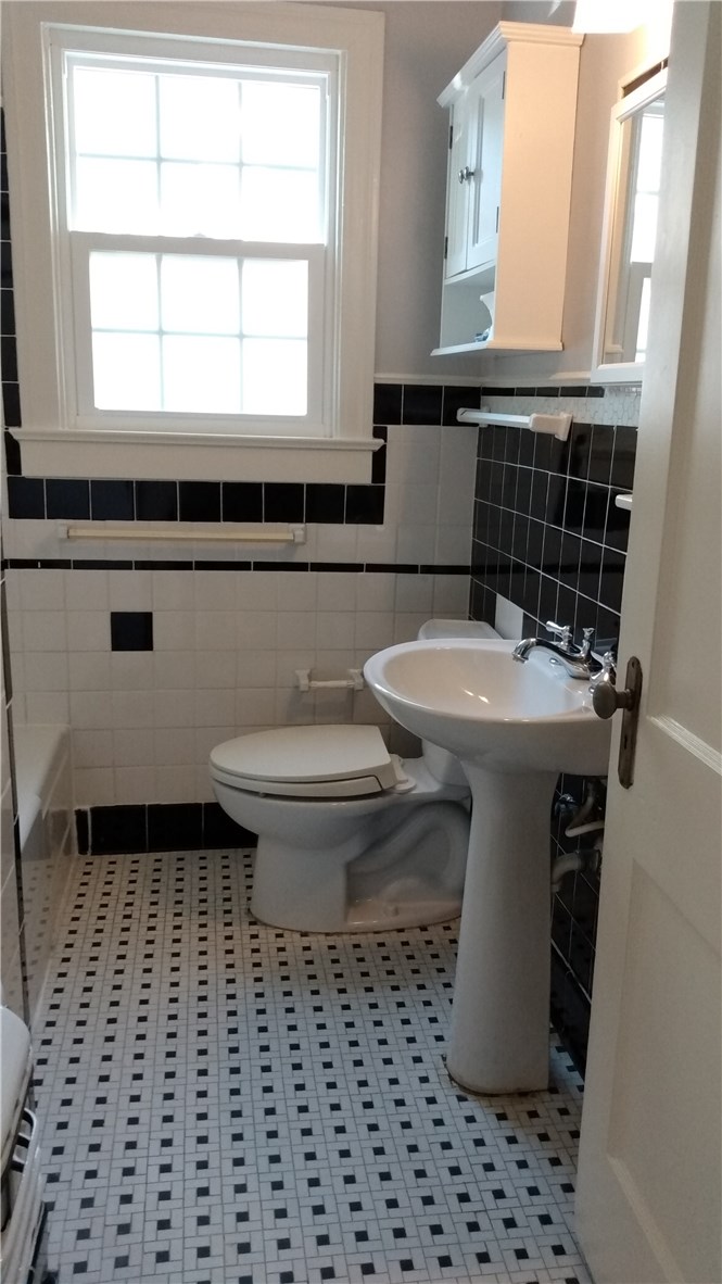 4611 Duval Street Austin, TX 78751 - Photo 10 of 11