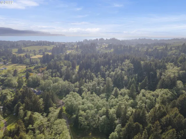 $295,000 | Willowbrook Drive, Unit 2900, Tillamook, OR 97141