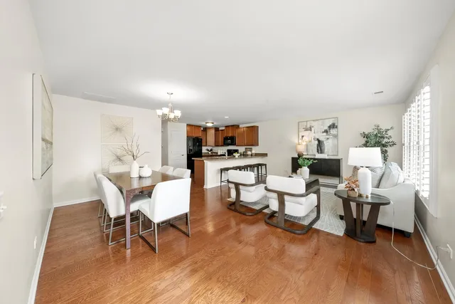 $335,000 | 621 Pleasant Drive, Shorewood, IL 60404