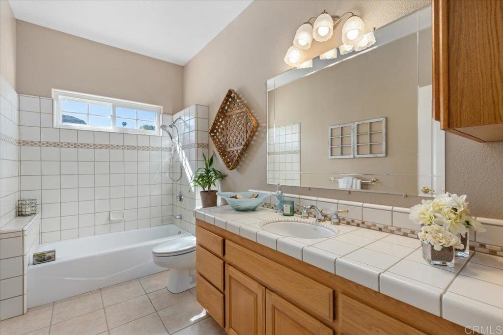 4904 Conejo Road Fallbrook, CA 92028 - Photo 70 of 72 Bathroom #2
