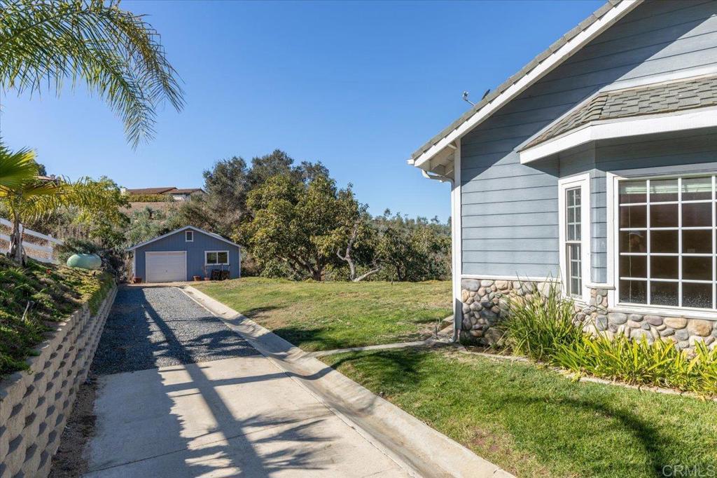 4904 Conejo Road Fallbrook, CA 92028 - Photo 7 of 72