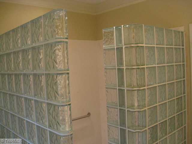 122 Oak Hill Road Advance, NC 27006 - Photo 12 of 16 Master Bath/Spa.