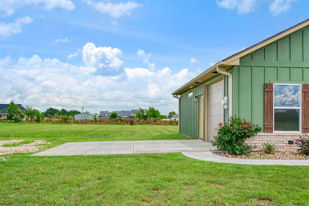 204 Private Road Sumner, TX 75486 - Photo 6 of 25