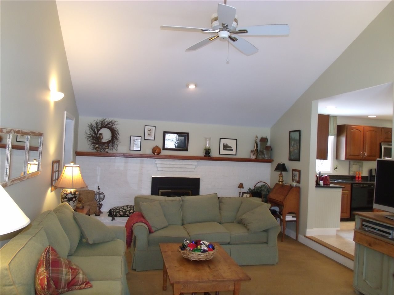 124 Juniper Ridge Shelburne, VT 05482 - Photo 14 of 40 Gallery Image 14