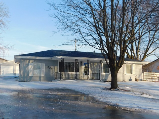 325 Erickson Road Rochelle, IL 61068 - Photo 1 of 25