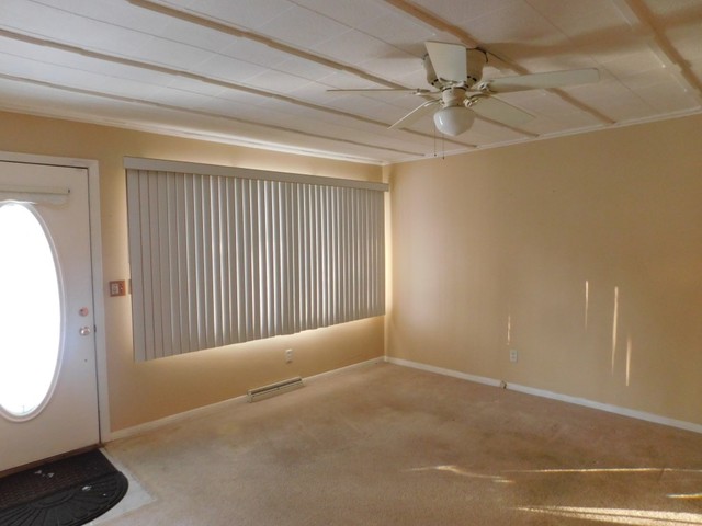 325 Erickson Road Rochelle, IL 61068 - Photo 2 of 25