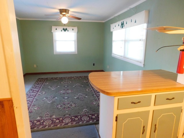 325 Erickson Road Rochelle, IL 61068 - Photo 9 of 25